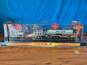 Code 3 Collectibles- Firetruck Die Cast Replica