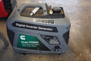 Cummins Onan Gas P2500i 2500 Watt Inverter Portable Generator