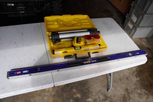 Tool Shop Laser and Irwin Strait Line Level