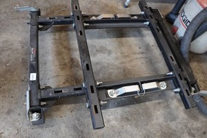 Curt 5th Wheel Mount