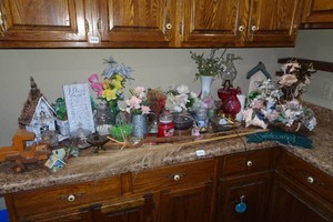 Assorted Home Dcor - Bird Houses, Lantern, Candles