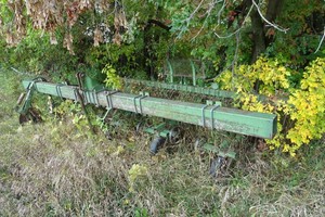 John Deere 400 3-Point Rotary Hoe Attachment - 15 Wide