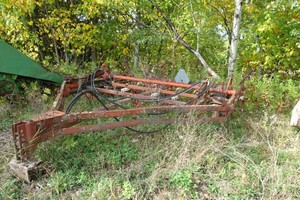 International Harvester Vibra Shank Tow-Behind Field Cultivator - 11 Wide
