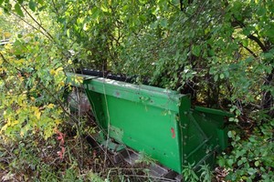 John Deere Combine Pickup Header - 14 Wide