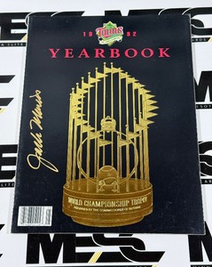 Jack Morris Autographed 1992 Minnesota Twins Yearbook