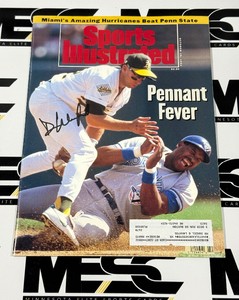 Dave Winfield Autographed Sports Illustrated Magazine