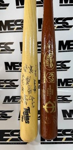 (2) Minnesota Twins Team SGA Bats 2011 and 2004