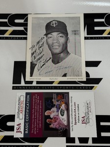Cesar Tovar Autograph (TOUGH FIND) w JSA Authenticity Vintage Minnesota Twins Team Issues Photo Card