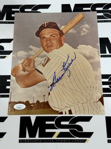 Harmon Killebrew Autograph w JSA Authenticity 8x10 Minnesota Twins Baseball Photo