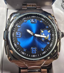 NEW OLD STOCK Sonic the Hedgehog SEGA Watch  Blue Dial  Metal Bracelet  Accutime  Box