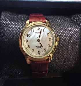 Timex Indiglo Gold-Tone Watch  Genuine Leather Band  Date  30M WR  Box