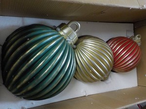 33 x 17 3 Ornament Holiday Dcor