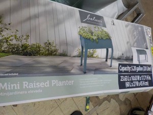 Mini Raised Planter