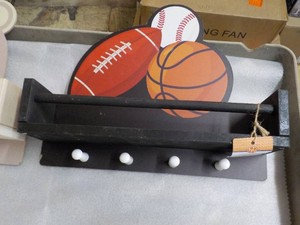 2 Kids Wall Hooks