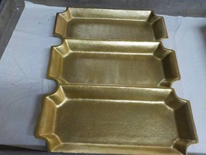 3 gold Trays