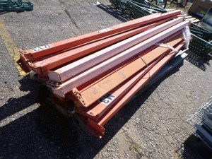 18 Pallet Racking 9 Beams (Teardrop) and 18 Braces