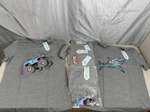 7 New Youth T-Shirts - Size XXL