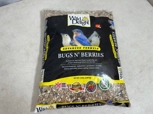 New 4.5 lb Bag of Wild Delight Bugs n Berries Bird Seed