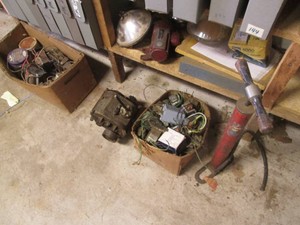 Vintage manual air pump with a variety of musc Vintage goodies