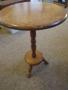 Vintage Round carved wood end tableplant stand