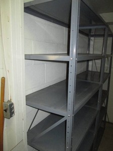 Metal Multi-tier storage shelf approx 36x20x72in