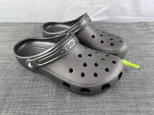 Crocs Classic Black Clogs, Mens 7, Womens 9 - Brand New 