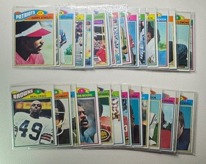 1977 Topps 30 Card Football Card Lot