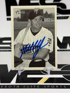 Michael Cuddyer Autographed Minnesota Twins Baseball Card