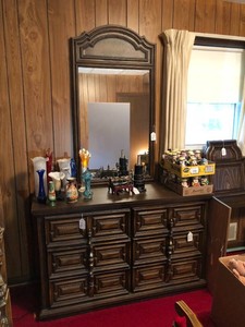 Dresser with mirror matches 238 and 251