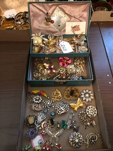 Brooches, some vintage
