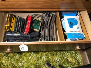Lionel microcraft microscope and metal train with track all in drawer