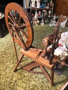 Vintage spinning wheel