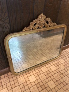 Decorative wall mirror