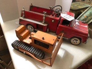 Tonka Toy firetruck and dozer