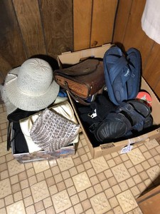 Ladys gloves, hats and purses