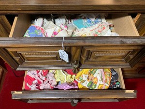 Hankies and aprons all in 2 drawers