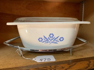 Corning Ware casserole with stand