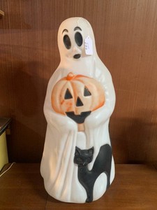 Blow mold ghost with cat