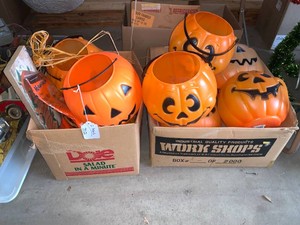 Plastic pumpkin pails, pumpkin yard bags 2 boxes