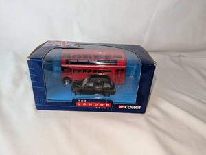 Corgi The London Scene #60029  Routemaster Bus & TX1 London Taxi Boxed Set