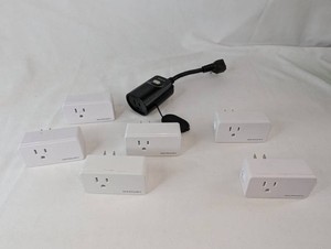 Merkury Smart Wi-Fi Plug Lot  6 White Indoor Plugs & 1 Black Outdoor Plug