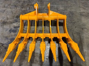 CAT305 Excavator Rake with Teeth 32in