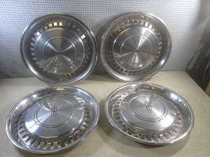 (D-4) Set of 4 1075-1978 Oldsmobile Cutlass 15 Hubcaps