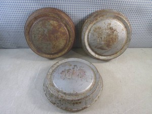 (BS) 3 Vintage 1957-1960 Ford F100 Truck Dog Dish Hubcaps