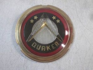 (FS) Vintage Quaker Oil Stove Door Glass Insert Medaliion or Emblem Badge