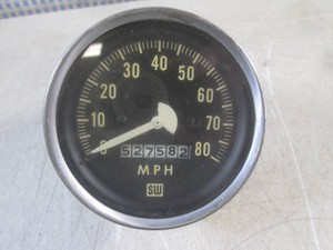 (BSB) Vintage Stewart Warner 80 MPH Gauge Mileage Reads 527583