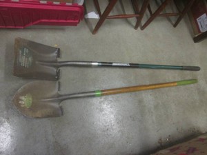 (BSB) Ames Digging Shovel and Master-Force Transfer Shovel