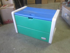 (EW6) Little Tikes Toy Box IndoorOutdoor