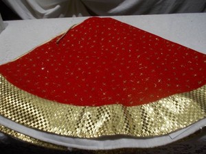 Sparkling Red Sequined & Gold Trim Christmas Tree Skirt Holiday Decor