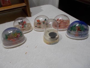 Vintage Miniature Christmas Snow Globe & Water Globe Ornaments Lot
